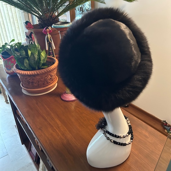 TheFurVault Lenore Marshall Ranch Mink Hat With Fox Trim, AOS, New with Tags main image 10